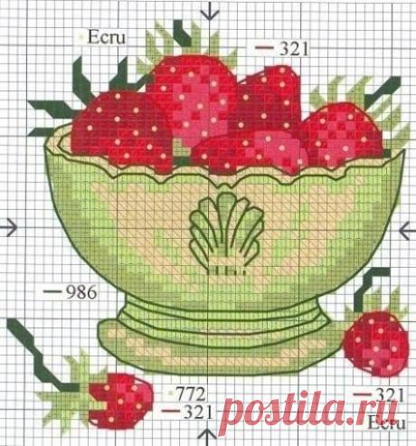 Клубнички-землянички / Вышивка /