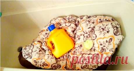 Стираем, полощем и сушим большое одеяло без стиральной машинки: подробная инструкция и ценные советы