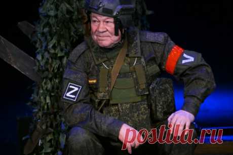 «Дукалис» Сергей Селин пояснил, почему Галкин и Смольянинов считают РФ злом. По мнению актера, есть тип людей, которым проще ругать свою страну, чем перестроить свой мозг и начать гордиться ею.