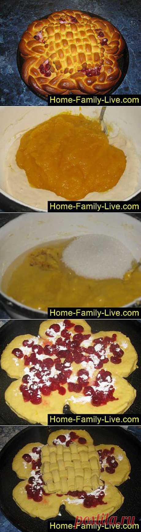 Кулинарные рецепты Пирог из тыквенного теста - пошаговый фоторецепт - пирог с вишней