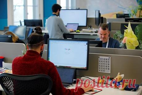 Google объявила о массовых увольнениях ради амбициозных целей. Google объявила об очередном раунде сокращений. По словам генерального директора компании Сундара Пичаи, увольнения необходимы ради инвестиций в «основные приоритеты» и достижения амбициозных целей. В 2023 году Google уволила более тысячи сотрудников в различных подразделениях.