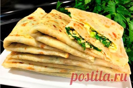 Вкусные бюджетные лепешки без раскатывания теста - Кулинарная страница
Это отличный вариант перекуса, когда готовить что-то существенное нет времени. Также лепешки подойдут вместо хлеба для полноценной обеденной трапезы.