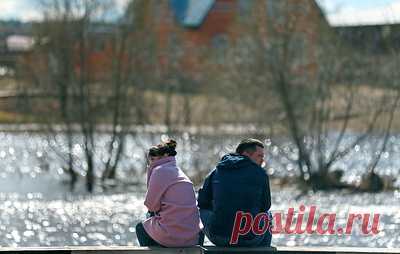 На "Госуслугах" запустили сервис по подаче заявления на развод. Чтобы воспользоваться услугой, инициатору развода необходимо заполнить свою часть заявления и направить его на подтверждение второму