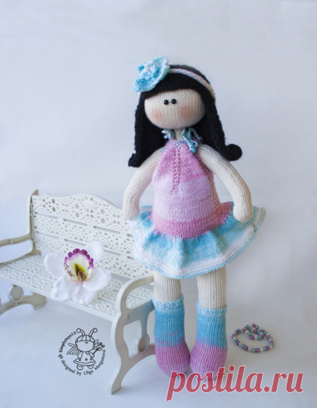 Flower Doll knitting pattern knitted round .Doll by simplytoys13