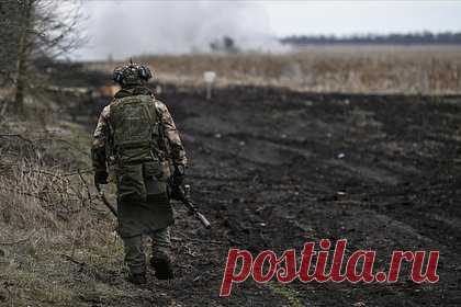 Опубликована карта боевых действий на Украине. Минобороны России во время ежедневного брифинга показало карту боевых действий на Украине на понедельник, 27 февраля. Видео опубликовано в официальном Telegram-канале военного ведомства. На карте отражены основные события, произошедшие в зоне проведения специальной военной операции (СВО) за последние сутки.