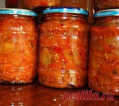 Очень вкусное Лечо (кабачки баклажаны) Очень вкусное Лечо (кабачки баклажаны) 
 
Ингредиенты:
1кг баклажанов
1кг кабачков
1 кг перца
1кг моркови
пучокукропа пучок.петрушки
 
Для соуса :
2 кг помидоров
2 головки чеснока
1/2 стакана 6% уксуса
1,5 стакана растительного масла
1,5 стакана сахара
1/3 стакана соли
4 горошины душистого перца
5 г