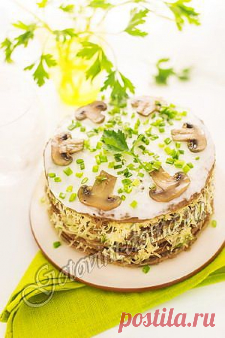 Рецепт: Печеночный торт с шампиньонами