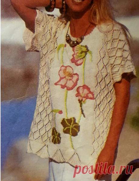 Пуловер с вышивкой