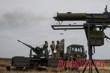 Президент Латвии призвал ЕС поискать боеприпасы для Украины «где-нибудь еще». Евросоюз (ЕС) не смог обеспечить поставку Украине боеприпасов в соответствии с заявленным графиком, поэтому блок должен искать их за рубежом. К этому призвал президент Латвии Эдгарс Ринкевичс. Он назвал главной задачей для ЕС поиск оборудования для пополнения запасов и перевооружения собственных сил обороны.
