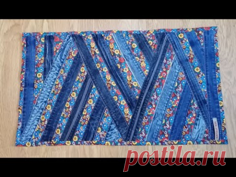 Коврик из старых джинсов.