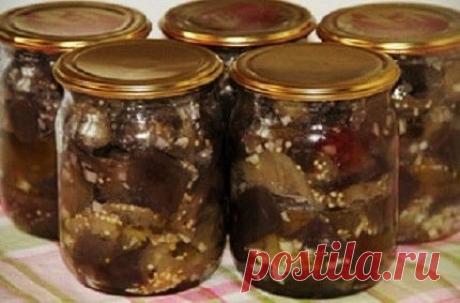 #Баклажаны с чесноком

Если Вам не удалось в этом году закрыть грибов, то такая альтернатива грибочкам будет кстати. Это очень вкусные баклажаны с чесноком. 

Для приготовления понадобится:

• баклажаны - 5 кг.;
• растительное масло - 0,5 л.;
• соль - 500 гр.;
• чеснок - 150 гр.
Для маринада:
• вода - 5 л.;
• уксус 9% - 200 гр.

1. Порезать баклажаны, засыпать солью, перемешать и оставить на час
2. Тщательно промыть
3. Положить в кипящий маринад и варить 7-10 минут. Отвар ...