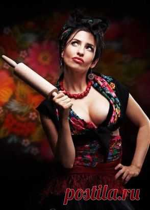 Ищу жену..., добрую, нежную, красивую, умную, хозяйственную... 
...пока статус писал, оглянулся назад... а она сзади стоит, со скалкой в руке...сама нашла...)))