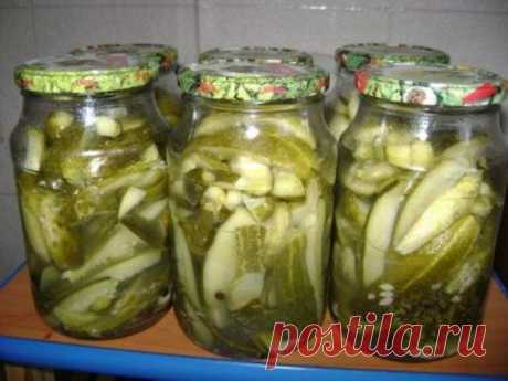 Эти маринованные огурчики имеют просто изумительный вкус. Очень редкий рецепт.