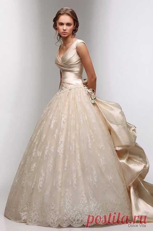 Свадебные платья