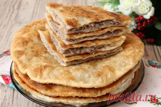 Вкуснейшие тонкие лепешки с мясом и сыром на сковороде: будут посочнее чебуреков | Я Готовлю... | Яндекс Дзен