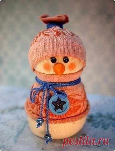 Снеговички из носочков