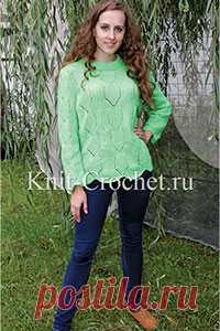 Пуловер с фигурным краем на спицах. Своеобразие узора, украсившего модель, позволяет не задумываться об оформлении края, который формируется естественным зигзагом, что дает ему большое преимущество стать приоритетным для вязания пуловера свободного силуэта или туники. Pullover with Figured Edging.
