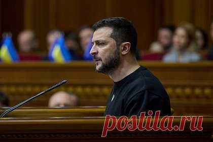 В Госдуме назвали ликвидацию «режима Зеленского» обязательной задачей СВО. Задачи специальной военной операции, начатой Россией, не будут выполнены без ликвидации «режима» действующего президента Украины Владимира Зеленского. По словам Миронова, «западные ставленники в Киеве» отстаивают не независимость Украины, а ценности западной идеологии.