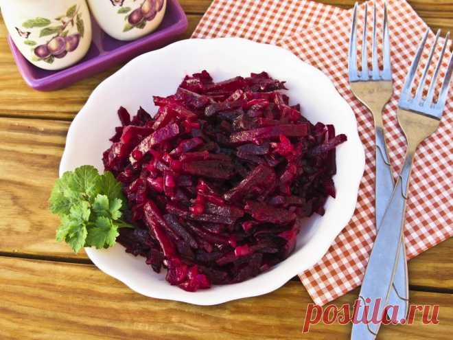 Когда свеклы много, а девать некуда: отличная закуска к мясу из свеклы | Ложки-Поварёшки Пульс... Многие отказывают себе в удовольствии приготовления блюд из свеклы. Это зря! Свекла – крайне доступный и полезный продукт.
