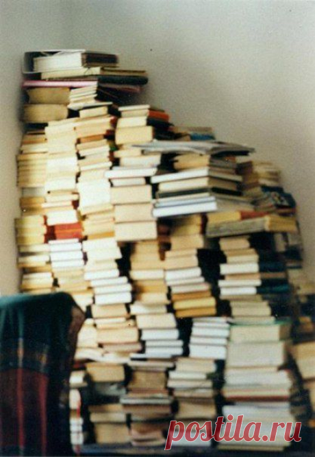 10 книг о приключениях для подростков:

1. Алан Брэдли «О, я от призраков больна»
2. Челси Кэмпбелл «Отчаянный и непобедимый Ренегат Икс»
3. Колин Мэлой «Дикий лес»
4. Н. Д. Уилсон «100 шкафов»
5. 39 ключей (серия из 11 книг)
6. Мэтт Хейг «Быть котом»
7. Кэтрин и Джон Патерсон «Каменное сердце»
8. Элли Каунди «Обрученные»
9. Шэрон Кэмерон «Мастерская дядюшки Тулли»
10. Эрика Орлофф «Тайна древней рукописи»