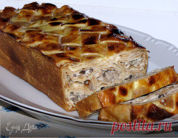Блинный пирог с мясом и грибами. Ингредиенты: яйца куриные, кефир, молоко Хочу предложить вам вкусный блинный пирог по рецепту моей подруги Натальи. Блинчики можно испечь любые, но мне понравились именно эти, на кефире. Начинка тоже может быть разной - мясной, овощной...