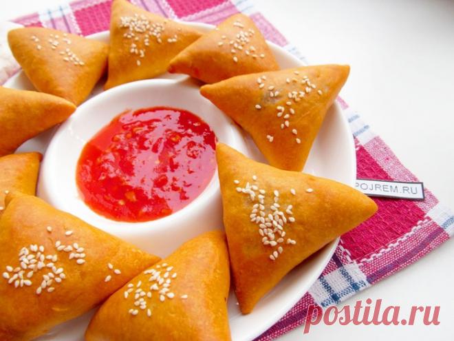 Пирожки на томатном соке, с мясом и капустой