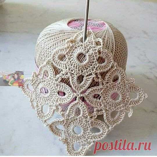 Мотивы крючком в коллекцию. Схемы присутствуют