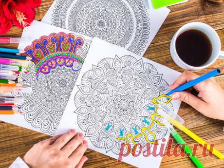 5 мандал, которые зарядят энергией и сделают жизнь ярче Медитации с помощью мандал — особое искусство, способное обновить энергетику человека и подарить радость. Раскрашивая узоры, каждый сможет настроиться на позитивное мышление и зарядиться энергией.