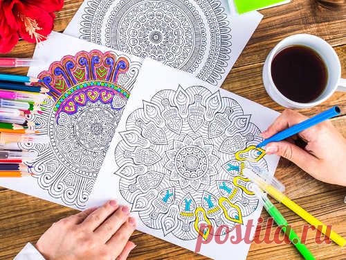 5 мандал, которые зарядят энергией и сделают жизнь ярче Медитации с помощью мандал — особое искусство, способное обновить энергетику человека и подарить радость. Раскрашивая узоры, каждый сможет настроиться на позитивное мышление и зарядиться энергией.