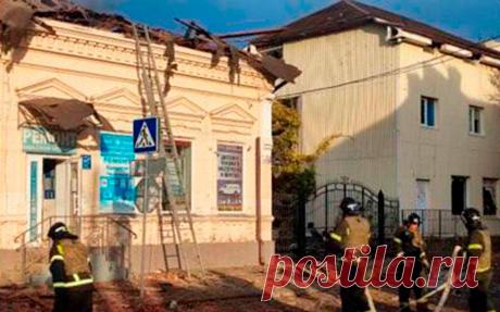 Рогов назвал цели дронов ВСУ в Бердянске. Целями атак дронов-камикадзе на Бердянск в Запорожской области стал не только морской порт, но и здания местной администрации и социальные объекты, заявил председатель комиссии Общественной палаты, сопредседатель координационного совета по интеграции новых регионов Владимир Рогов.