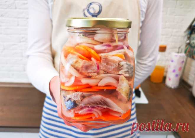 Рецепт очень вкусной селёдки замаринованной по-шведски: простая и вкусная закуска на вашем столе | Рекомендательная система Пульс Mail.ru