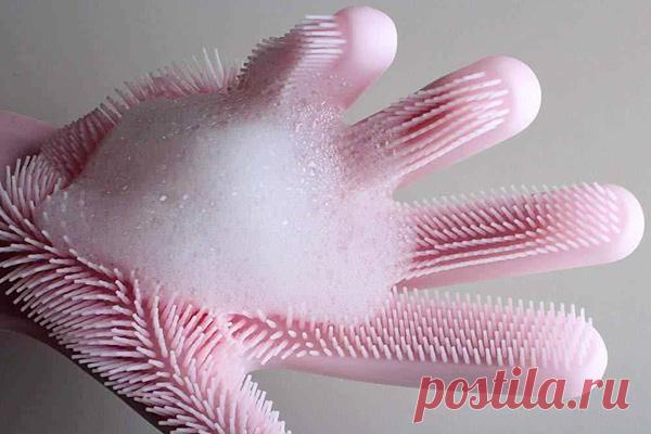 Зачем я поменяла обычную губку для посуды на силиконовую — способ сэкономить деньги и упростить работу по дому