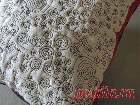spiral meander again this time in fabric - Journal - paula kovarik