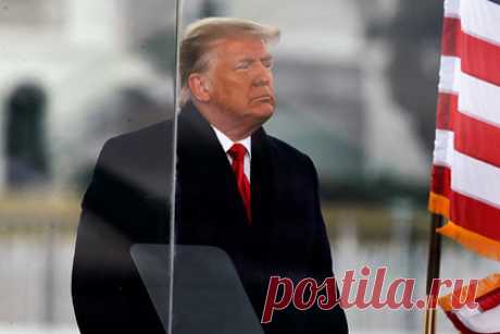 Трамп вернул себе популярность среди американцев. Бывший лидер США Дональд Трамп стал самым популярным потенциальном кандидатом от республиканцев, получив 57 процентов поддержки электората партии. Он еще не принял решение баллотироваться на выборах в 2024 году, но планомерно наращивает политическую деятельность в преддверии голосования в Конгресс в 2022 году.