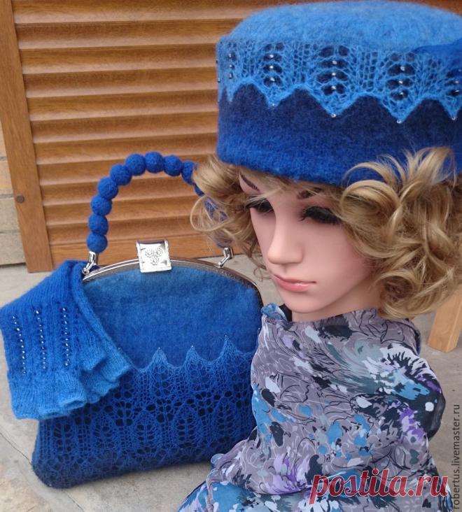 Мастер-класс: как сделать сумку с двойным фермуаром Хочу поделится опытом создания сумки с двойным фермуаром. Для вывязывания основы сумки, предусматривающей верхнюю часть в виде двойного фермуара сумки L = 28 см, необходимо построить выкройку. Связать образец, рассчитать количество петель, учитывая, что при уваливании связанное полотно даст усадку приблизительно на 25 %. Однако, каждая стиральная машина имеет свои особенности.