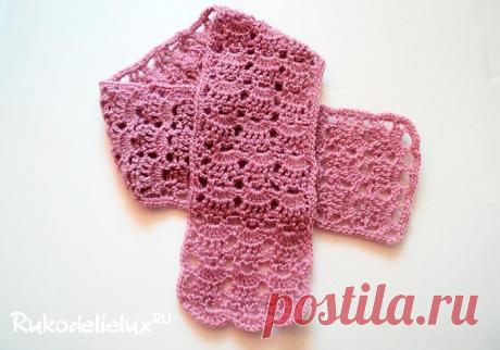 Здесь представлен мастер-класс как связать шарф крючком своими руками с пошаговыми фото. Ажурные шарфики – вещь очень нужная и удобная! Они незаменимы в прохладное время.