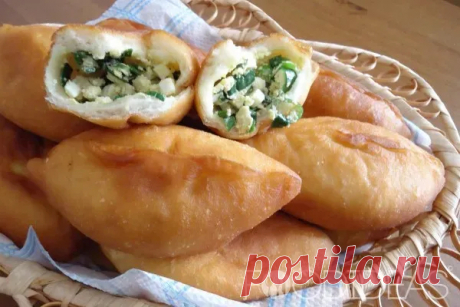 Пирожки с луком и яйцом