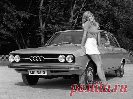 Audi 100 Coupe S [Worldwide] (C1) '1970–76