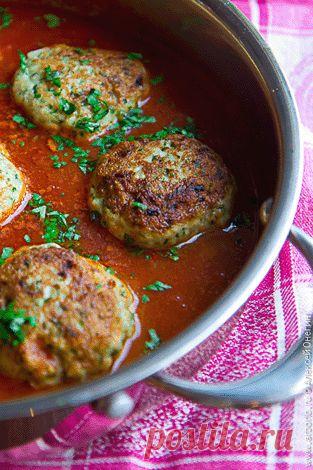Нежнейшие рыбные котлетки, в кисло-сладком томатном соусе !.