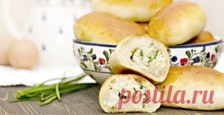 Рецепт пирожков с рыбой или рыбной консервой и рисом / Простые рецепты