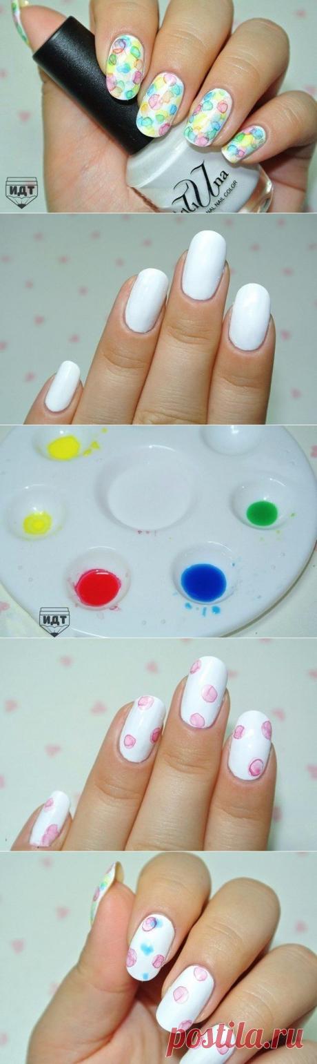 Урок яркого маникюра с помощью красок