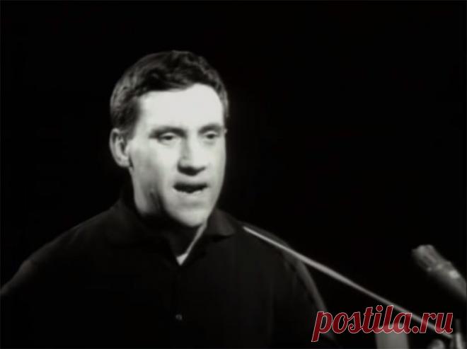 Первая киносъемка концертного выступления Владимира Высоцкого. 1967 год Январь 1967 года - Первая киносъемка концертного выступления Владимира Высоцкого. Ленинград, клуб "Восток", 1967 год Смотрите также: Редкая запись Владимира Высоцкого из домашнего архива Л. Максаковой Кумиры нашего детства. Владимир Высоцкий. Часть 1 Кумиры нашего детства. Владимир…