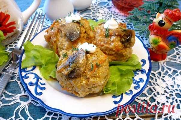 Мясные ежики в томатно-грибной подливе