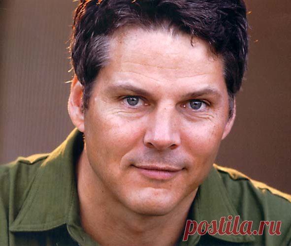 Майкл Рейли Бёрк, 27 июня, 1964