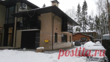 Изготовление лестниц, ограждений, перил Маршаг – Установка ограждений балкона из черного стекла