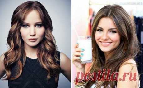 Модные техники окрашивания волос для брюнеток: трендовые варианты Рано или поздно каждой из нас хочется сменить прическу, освежить привычный образ и стать более красивой. Окрашивание волос для брюнеток – это как раз то, что нужно. Какие же цвета в моде в нынешнем се…