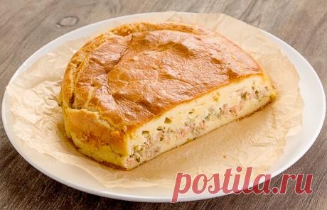 Заливной пирог с консервированной рыбой и яйцами | Печем и варим