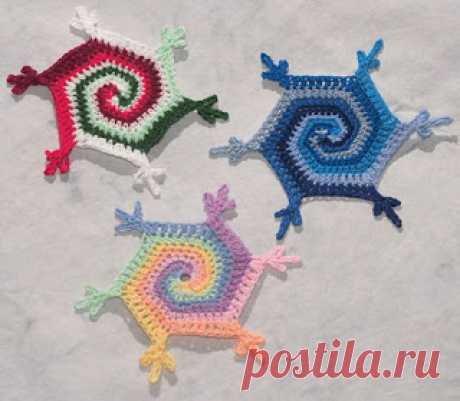 Share Knit and Crochet: How to croshet snowflake coadter