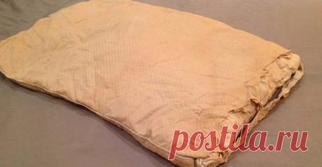 У меня не хватило бы фантазии сделать такое чудо из старых наволочек! Посмотри на это великолепие! У всех дома есть старое постельное белье, которое либо собирает пыль в шкафу, либо летит в мусорную корзину, либо идет на тряпки. А ведь ему можно найти отличное применение! Наволочки, пододеяльники и простыни с...