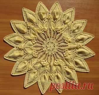 Pineapple Doilies Explore this photo album by Nik_OC on Flickr!